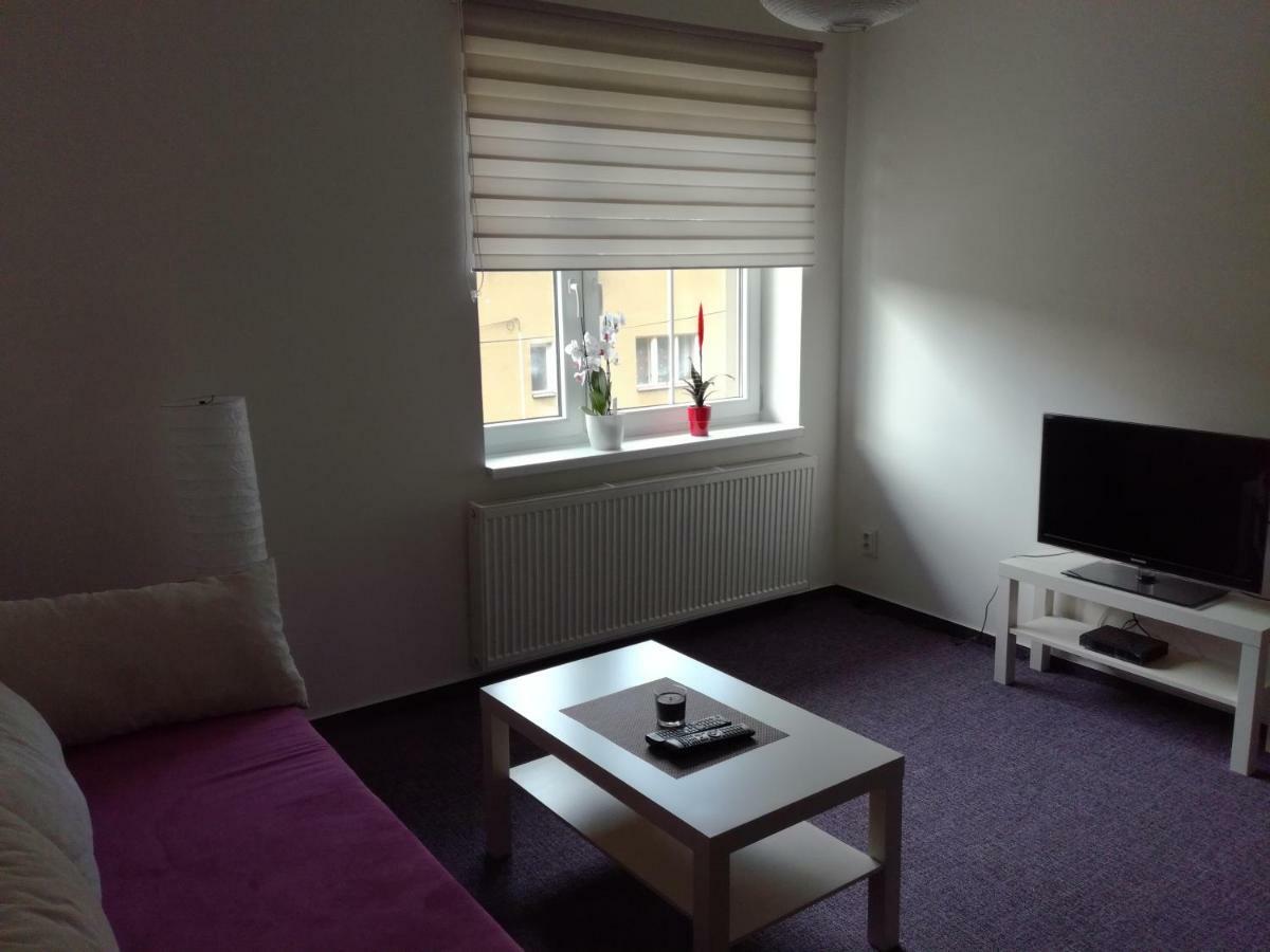 Apartman Prefa Benesov nad Ploucnici Экстерьер фото