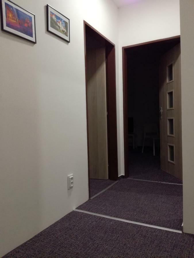 Apartman Prefa Benesov nad Ploucnici Экстерьер фото